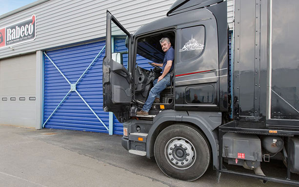 location de camions avec chauffeur